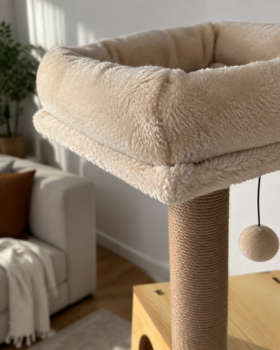 Il est trop haut pour mon plafond, ou trop large pour le coin. · Yellow — arbre à chat extérieur bois